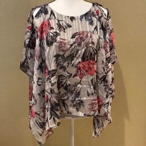 👚 NWT Jennifer Lopez Vibrant Oasis shirt